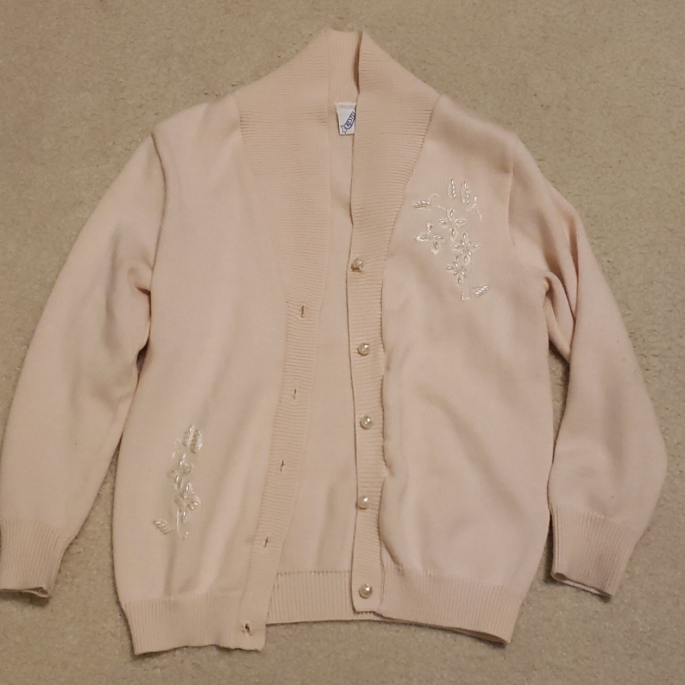 Girl's cream Sweater